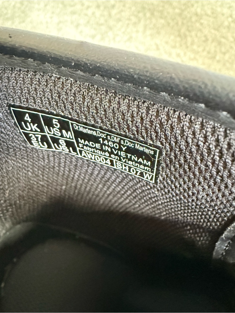 Dr. Martens 1460 Patent Leather with Glitter Stars - Picture 5 of 8